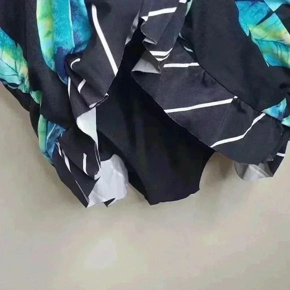 Mazu Swim Leaf Ruched Tummy Control Swim Dress Size Medium - Picture 6 of 12